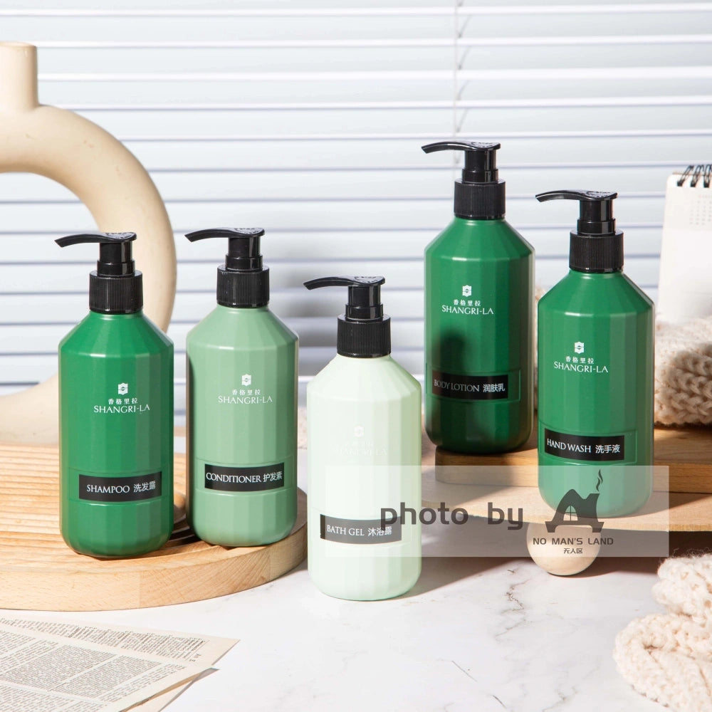 Shangri-La Hotel Shampoo or Conditioner or Shower Gel or Body Lotion 300ML | SHANGRI-LA