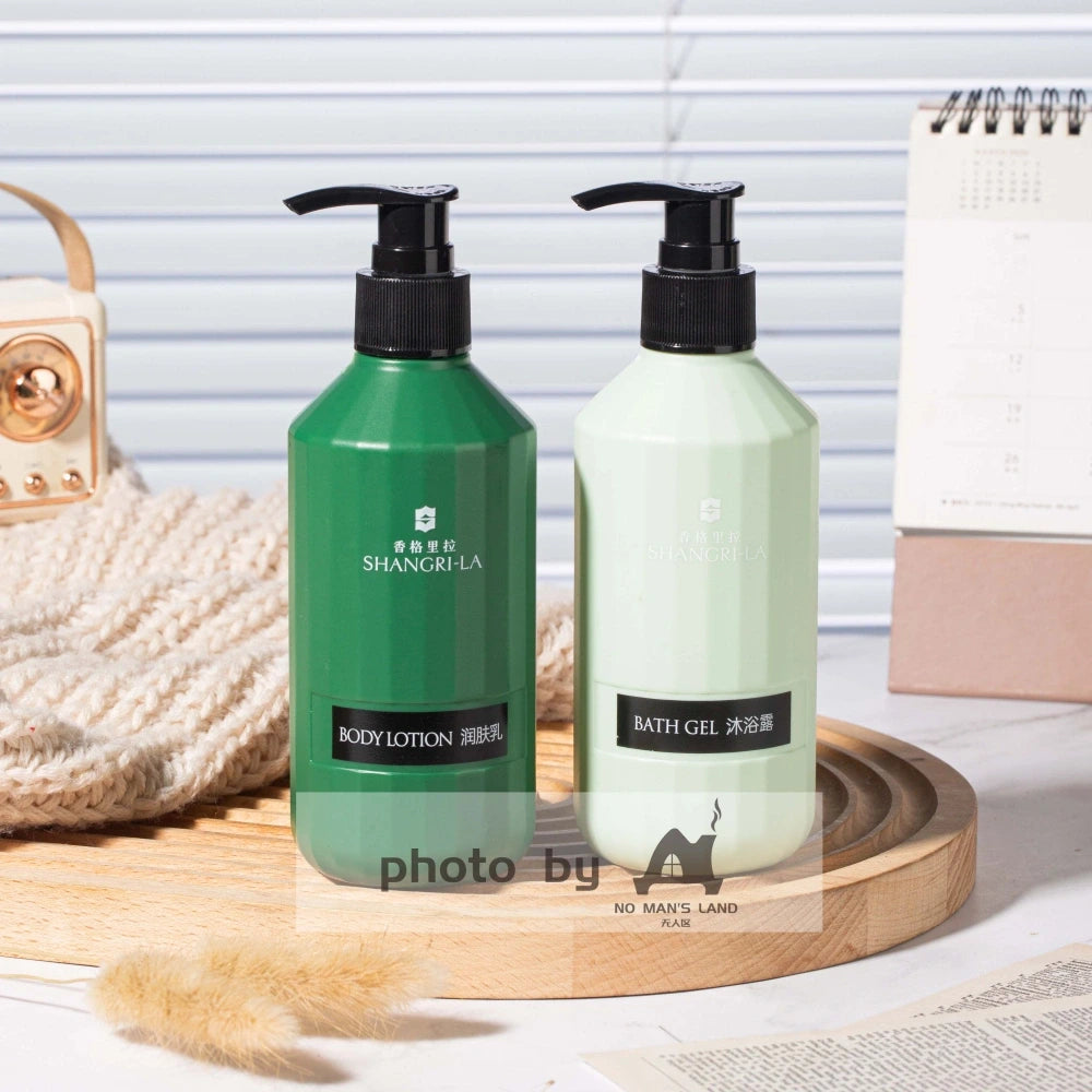 Shangri-La Hotel Shampoo or Conditioner or Shower Gel or Body Lotion 300ML | SHANGRI-LA