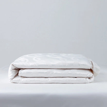 Bvlgari Hotel Bedding Silk Quilt