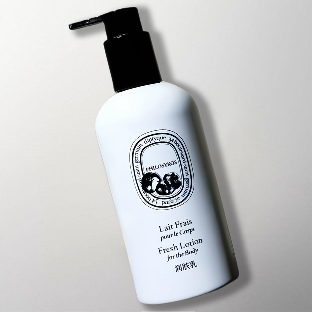 one bottle of DIPTYQUE PHILOSYKOS body lotion.