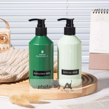 Shangri-La Hotel Shampoo or Conditioner or Shower Gel or Body Lotion 300ML | SHANGRI-LA